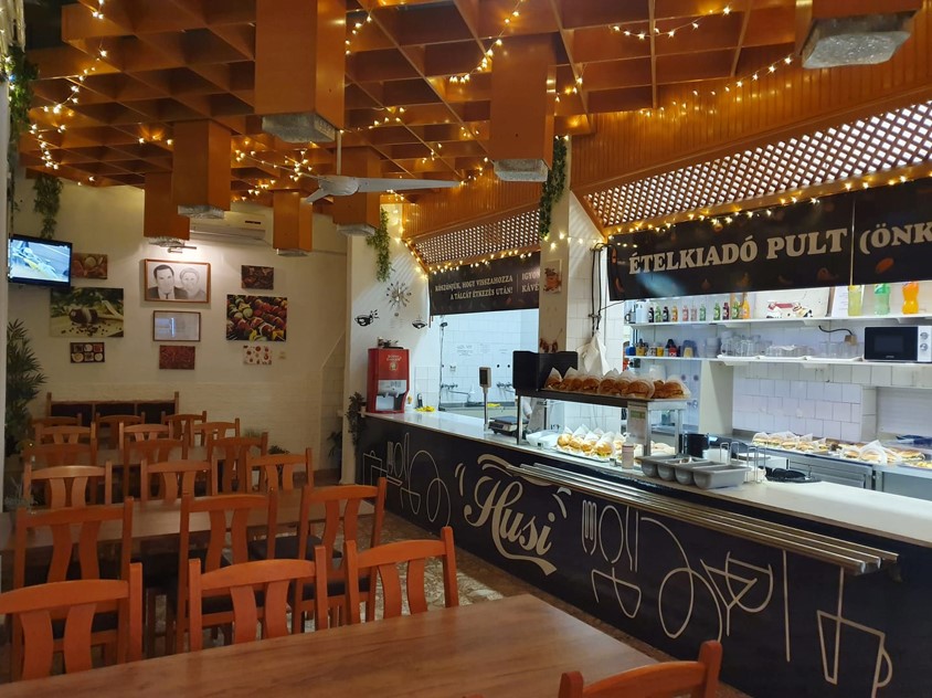 Husi Önkiszolgáló Étterem