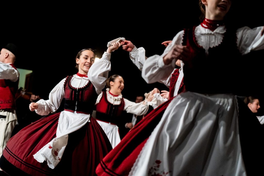 Egy évtized a kisúji kultúra szolgálatában