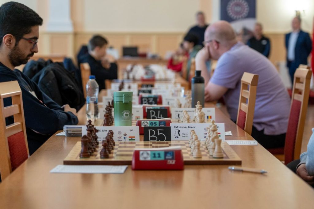 Sakkmesterek a Városházán